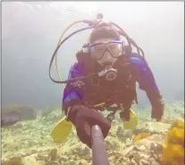  ?? EMILIE NOVACZEK PHOTO ?? Emilie Novaczek during a dive in Conception Bay.