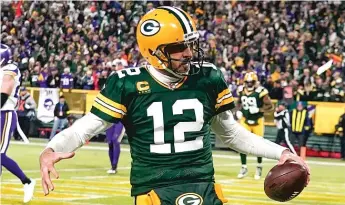  ?? MORRY GASH/AP ?? Aaron Rodgers said he would weigh his options for next season during a darkness retreat.