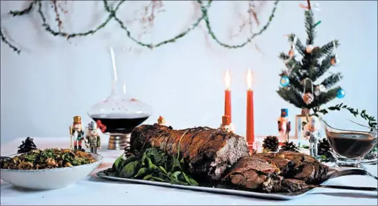  ?? ABEL URIBE/CHICAGO TRIBUNE; SHANNON KINSELLA/FOOD STYLING ?? A blend of cumin, cinnamon, coriander, allspice, cloves, ginger and nutmeg coats the outside of a deboned leg of lamb, and flavors the stuffing as well.