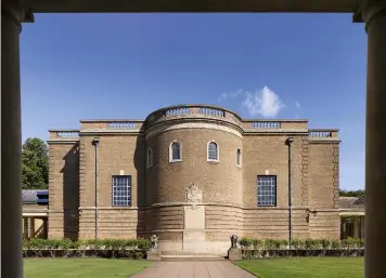  ??  ?? Fig 2: Herbert Baker’s Memorial Hall. The projecting apse is treated as a war memorial