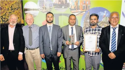  ??  ?? ●●Madina Mosque collected the Cohesion Award