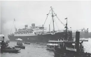  ?? THE CANADIAN PRESS ?? The MS St. Louis in Hamburg, Germany, before departing for Cuba in May 1939. Prime Minister Justin Trudeau apologized for the turning away of the St. Louis, which was carrying German Jews.