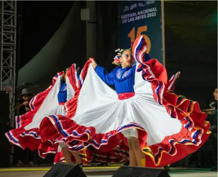  ?? ?? El Festival Nacional de las Artes 2022 se realizó en comunidade­s de la zona norte. Esta es una de las imágenes que dejó la fiesta cultural. ARCHIVo