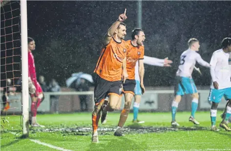  ?? ?? Kane O’Keefe points the way to the final after scoring against Southampto­n. Picture by Nathan Lipsham