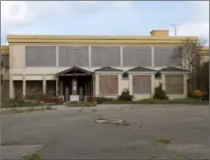  ??  ?? The derelict Great Southern Hotel in Rosslare Harbour.