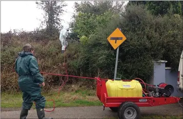  ?? Photo by Nuala Riordan ?? Spraying knotweed on the roads and Duhallow.
