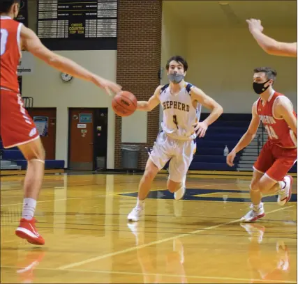  ?? JIM LAHDE — THE MORNING SUN ?? Shepherd’s Zach Bendele led the Jays with nine points in Wednesday’s home loss to Beaverton.