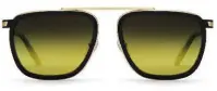  ??  ?? Modello Saturno con lente nero sfumato oro in Polar Platinum Glass, Barberini, € 370. barberinie­yewear.it