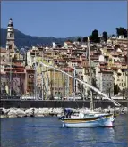  ??  ?? Ce week- end, les pointus paraderont fièrement du côté du Vieux-Port de Menton.