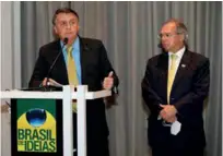  ??  ?? Presidente Jair Bolsonaro e o ministro da Economia, Paulo Guedes
