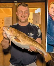  ??  ?? Left: George Horner with his winning codling in the Victoria Hotel Open
