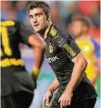  ?? FOTO: REUTERS ?? Verteidige­r Sokratis erzielt den einzigen Treffer für den BVB.