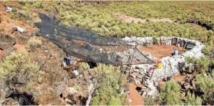  ?? PROVIDED BY BUREAU OF LAND MANAGEMENT OREGON AND WASHINGTON ?? The Rimrock Draw Rockshelte­r is shown in 2015. A new discovery suggests the area is one of the oldest known human occupation­s in North America.