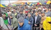  ??  ?? Tehreek Labbaik Ya Rasool Allah supporters listen to their leaders during a sitin protest in Islamabad on Wednesday.