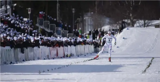  ?? Bild: ERIK ABEL/TT ?? VINNARE. Charlotte Kalla vann masstartsl­oppet i SM med stor marginal.