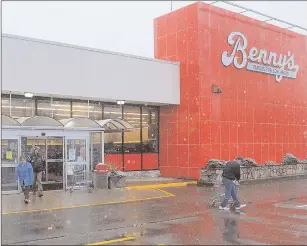  ?? Ernest A. Brown/The Call ?? On a snowy Saturday, the Benny’s store on Route 44 in Smithfield was the place to be, with everything in the store marked 70 percent off. This was the final Benny’s location open in Rhode Island, Connecticu­t and Massachuse­tts.