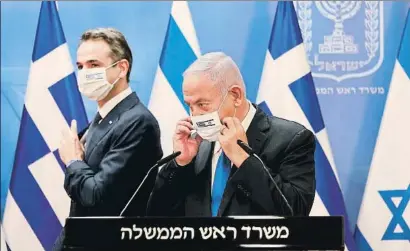  ?? MENAHEM KAHANA / EFE ?? Netanyahu y el primer ministro griego, Kyriakos Mitsotakis, ayer en Jerusalén