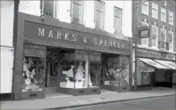  ??  ?? Marks & Spencer in Ashford High Street in 1958, with Boots the Chemist next door