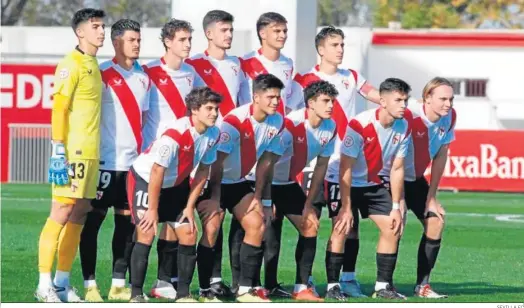  ?? SEVILLA FC ?? Formación que presentó el Sevilla Atlético en el San Juan Bosco de Utrera, donde logró la primera victoria a domicilio de la temporada.