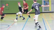  ?? FOTO: LUTZ ?? Heiße Spiele gibt es beim Hallenturn­ier in Ertingen zu sehen.