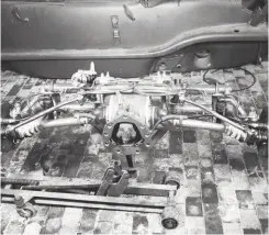  ??  ?? Above: Type 166 front axle, showing waterproof­ed diveshafts and differenti­al