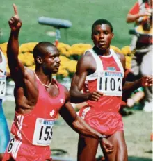  ?? Archivo ?? DUEÑO DE LOS 100M.
El corredor que más rápido ha corrido los 100 metros en Puerto Rico lo fue Ben Johnson, en el 1989, en el Sixto Escobar de San Juan. Cruzó la meta en 10.4 segundos.