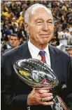  ?? Michael Conroy / Associated Press ?? Bart Starr, shown in 2006, was the 1966 NFL MVP.