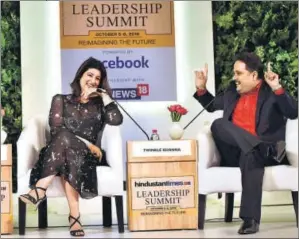 ?? VIPIN KUMAR/HT PHOTO ?? Author, columnist and film producer Twinkle Khanna with author Amish Tripathi during the session Reimaginin­g Fiction.