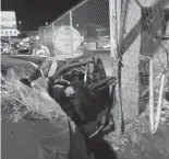  ?? /SEGURIDAD ?? El aparatoso accidente dejó sin vida a una taxista quien desafortun­adamente se impactó contra un poste