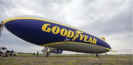  ?? CARLOS OSORIO PHOTOS/TORONTO STAR ?? The newest blimp to Goodyear’s fleet is in Toronto to film aerial coverage for the World Cup of Hockey and the Blue Jays.