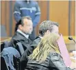  ?? FOTO: REICHARTZ ?? Die Mutter des getöteten Fünfjährig­en vor Gericht.