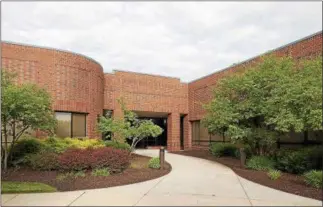  ?? SUBMITTED PHOTO ?? The Renaissanc­e Park office complex in King of Prussia recently sold for $76.9 million, according to CBRE, which arranged the sale. The 641,325-square-foot complex is made up of 14 buildings.