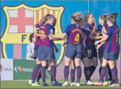  ??  ?? LAS AZULGRANA. Las jugadoras del Barça celebran un gol.