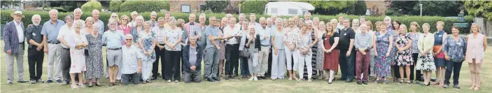  ?? ?? A souvenir ‘tem photo’ taken at the Havant Grammar School 2017 reunion