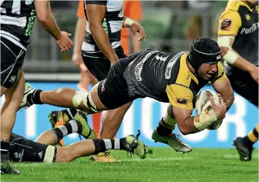  ?? GETTY IMAGES ?? Adrian Wyrill was impressive in a rare start for Taranaki, scoring a try against Hawke’s Bay at McLean Park.