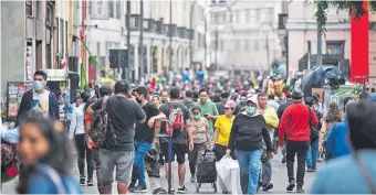  ?? ?? Perú vive desde hace casi dos décadas una crisis política persistent­e. Su economía resiste.