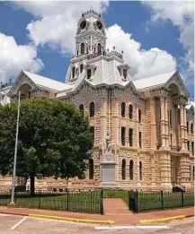  ?? Joe Holley / Houston Chronicle ?? After a devastatin­g fire in 1993, it took six years and $9 million to restore the Hill County Courthouse to its former glory.