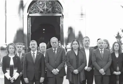  ?? Foto: Efe ?? Ada Colau y el president Torra guardaron ayer un minuto de silencio por las víctimas del temporal.