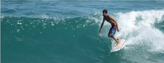  ?? Photo courtesy of Los Cabos Tourism Board ?? SURFING AT TODOS SANTOS