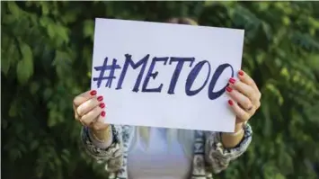  ?? FOTO: MIHAI SURDU, SHUTTERSTO­CK/NTB SCANPIX ?? I den siste tiden er emneknagge­n #metoo blitt brukt for å vise omfanget av seksuell trakasseri­ng. «Det virkelige problemet er oss gutta», skriver Elias Sebastian Offersoe Orrem (19).