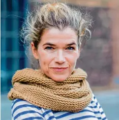  ??  ?? Gilt als Multitalen­t: die 52 jährige Anke Engelke.