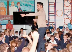  ?? ?? Dr Ranj was at Holy Trinity School on Tuesday. Ref:134969-2