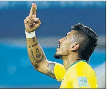  ?? FOTO: AP ?? Paulinho ayudó a Brasil a pasar ronda como primera del Grupo E