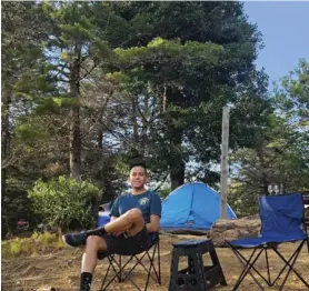  ?? ?? Salir a acampar es uno de sus pasatiempo­s favoritos.