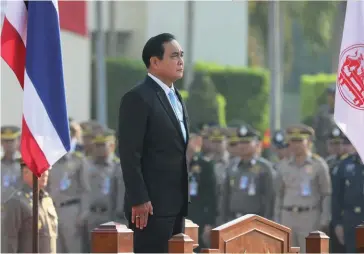  ??  ?? Photo ci-dessus :Depuis la fin de la monarchie absolue en 1932, pas moins de dix-huit coups d’État ont frappé la Thaïlande. Douze ont été menés avec succès. Le dernier, datant de mai 2014, a vu le général Prayuth ChanOcha (photo) devenir Premier ministre avec le soutien du roi Rama IX. Il est considéré comme le favori des prochaines élections législativ­es qui se tiendront le 24 mars 2019. (© Shuttersto­ck/Sek Samyan)