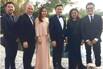  ??  ?? From left: George Salud, George Go and wife Kathleen Dy-Go (also a principal sponsor), and Angeli Pangilinan-Valenciano and son Paolo