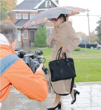  ?? RYAN PAULSEN/DAILY OBSERVER/POSTMEDIA NETWORK ?? Dr. Christy Natsis arrives at the Pembroke courthouse on the first day of her sentencing hearing on Tuesday after being found guilty of impaired driving causing death.