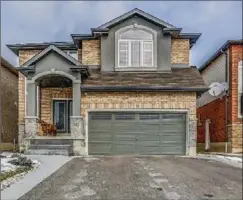  ?? BRAYDEN SWIRE, PHOTO COURTESY OF CARL SCHUY ?? This house at 38 Desoto Dr. on the Mountain was listed on Feb.6 for $599,500. After 18 offers, it sold for $740,000 on Monday.