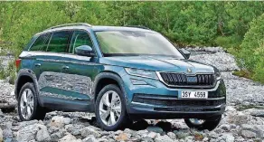  ??  ?? Der Skoda Kodiaq erfreut mit seinem kultiviert­en Antrieb; das Handling könnte etwas besser sein.