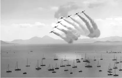  ??  ?? An archive photo of Patrulla Águila team over the Mar Menor